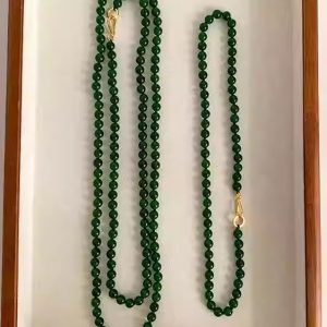 Multi-Wear Green Chalcedony Necklace - Chinese Style Long National Chain for Brightening Elegance - Y2K Inspired Fashion Accessory