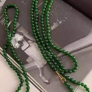 Multi-Wear Green Chalcedony Necklace - Chinese Style Long National Chain for Brightening Elegance - Y2K Inspired Fashion Accessory