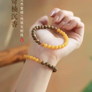 Natural Agarwood and Sandalwood Bracelet for Women, Calming Sleep Aid, High-End Beeswax Amber Collectible Jewelry