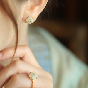 Natural Hetian Jade Four-Leaf Clover Ring for Women, 18K Gold-Plated Luxury Jade Ring, Elegant Premium Fashion Jewelry