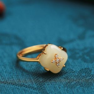 Natural Hetian Jade Four-Leaf Clover Ring for Women, 18K Gold-Plated Luxury Jade Ring, Elegant Premium Fashion Jewelry