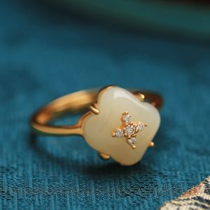 Natural Hetian Jade Four-Leaf Clover Ring for Women, 18K Gold-Plated Luxury Jade Ring, Elegant Premium Fashion Jewelry