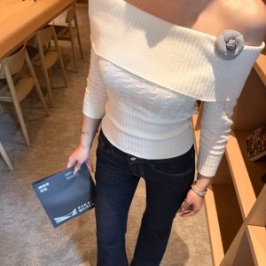 Off-Shoulder Cable-Knit Sweater | Knitted Top with Gentle Charm | Storytelling Feel | Cozy Fashion for Fall/Winter