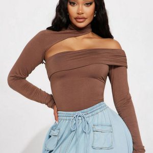 Off-Shoulder Hollow Out Halter Long Sleeve T-Shirt for Women - Solid Color Irregular Fashion Top for Autumn Street Style