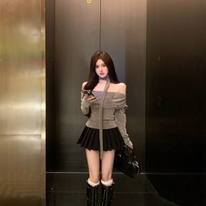 Off-Shoulder One-Shoulder Gray Velvet Long Sleeve Top - Retro Autumn Winter Fashion Base Layer for 90s Y2K Style