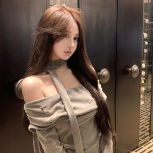 Off-Shoulder One-Shoulder Gray Velvet Long Sleeve Top - Retro Autumn Winter Fashion Base Layer for 90s Y2K Style