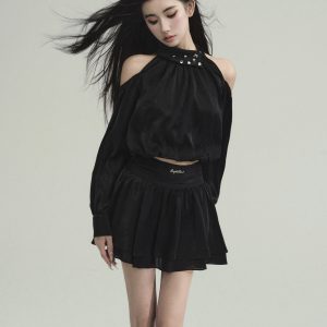 Off-Shoulder Summer Top and Skirt Set - Berlin Young Lady Style, Pure Desire Fashion, Trendy Summer Outfit, 90s Inspired