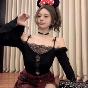 One-Shoulder Bell Sleeve Top with Lace Edge Splicing - Unique Two-Piece Look for Autumn and Winter Women's Fashion