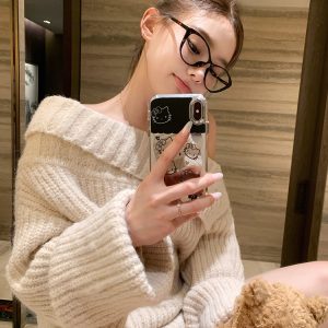 One-Shoulder Knit Sweater for Women, Slim Fit Loose Top, Autumn-Winter Korean Style, Cozy Casual Fashion