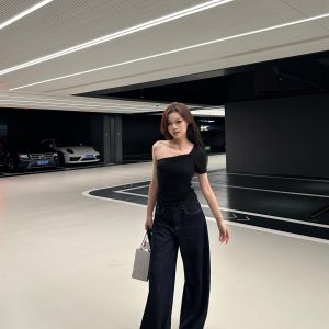 One-Shoulder Top - Trendy 90s Style Sleeveless Top for Women, Chic Summer Fashion Essential