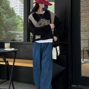 Oversized Women's Straight High-Waisted Wide-Leg Jeans - Retro Loose Fit for Fall 2022, Versatile 90s-Inspired Fashion Pants
