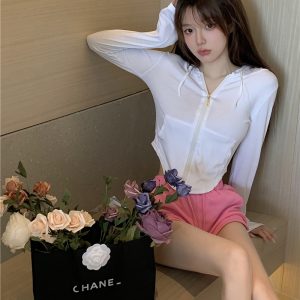 Petite Casual Sportswear Set - Sun Protection Shirt & Shorts, Age-Reducing, Trendy Influencer Style, Stylish Two-Piece Ensemble