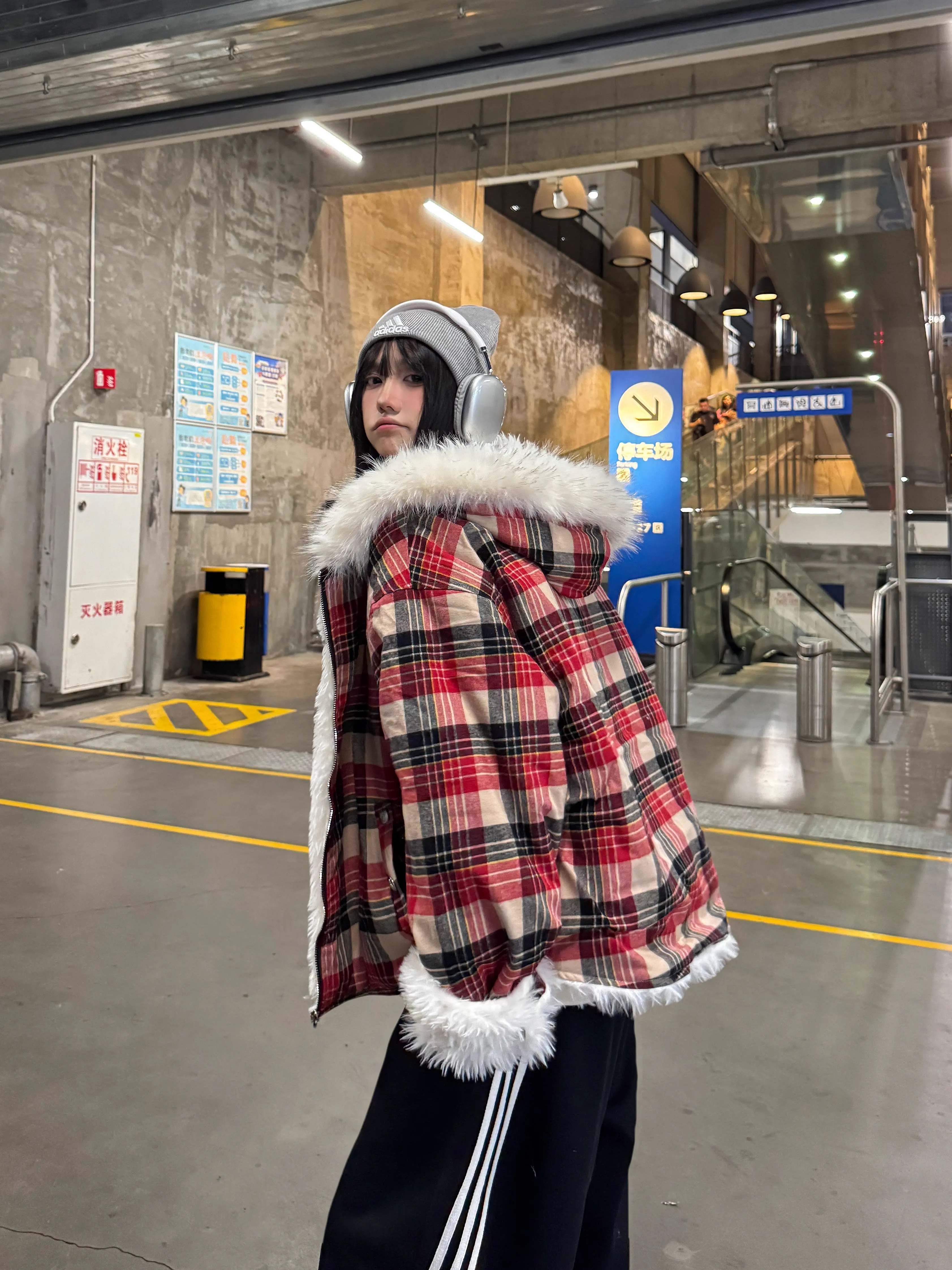 Plaid Hooded Cotton Coat with Fur Collar, Thickened Plush Winter Outerwear, American Style Lazy Chic Jacket