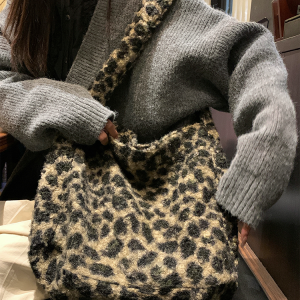 Plush Checkered Leopard Print Tote Bag - Large Capacity Shoulder Bag for 2024, Trendy Ins-Style Fashion Accessory