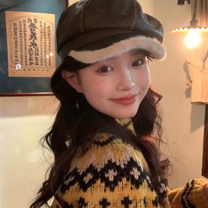 Plush PU Leather Spliced Octagonal Hat for Women - Warm Face-Shaping Thickened Beret for Autumn and Winter Fashion