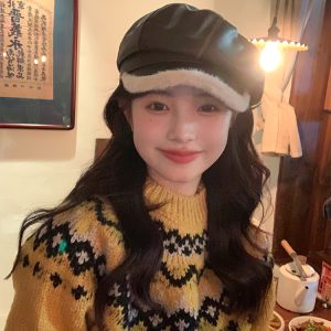 Plush PU Leather Spliced Octagonal Hat for Women - Warm Face-Shaping Thickened Beret for Autumn and Winter Fashion