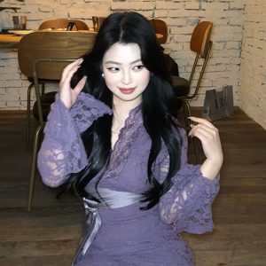 Purple V-Neck Lace Dress for Women - Thigh-Length, Tight-Fitting, Hip-Hugging Mid-Length Skirt - Elegant 90s Inspired Style