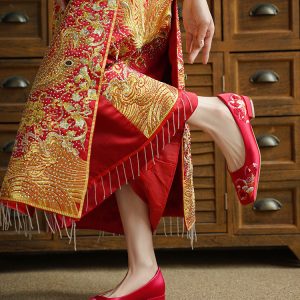Red Embroidered Chinese Wedding Shoes - Flat-Soled Xiuhe Bride Shoes for Tea Ceremony, Low-Heeled Qipao Footwear, Comfortable Design