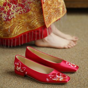 Red Embroidered Chinese Wedding Shoes - Flat-Soled Xiuhe Bride Shoes for Tea Ceremony, Low-Heeled Qipao Footwear, Comfortable Design