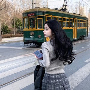 Retro Academy Style Slim Fit Cardigan Sweater Coat for Women - Noble Young Lady Knitted Top in Vintage Chic Design