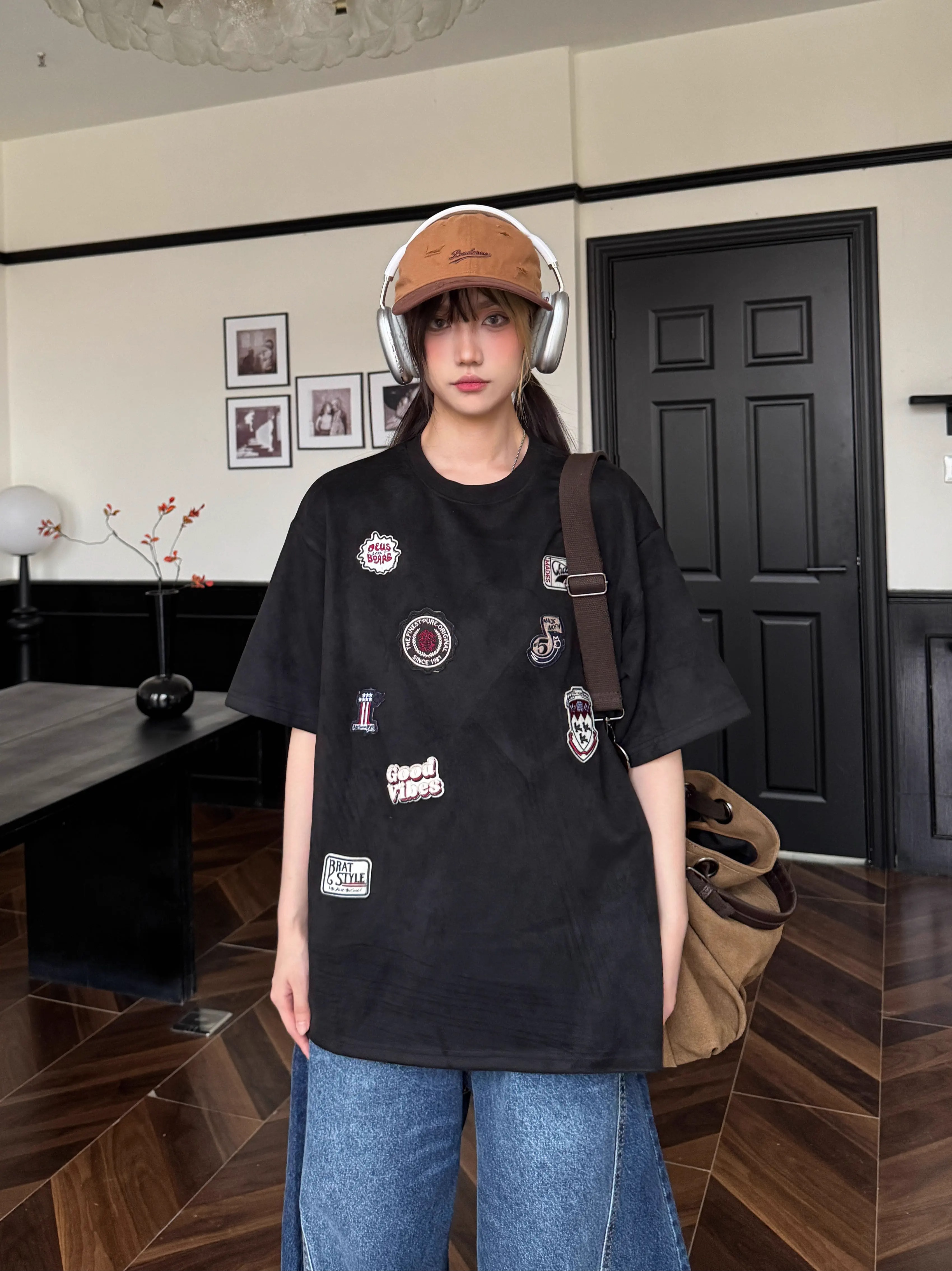 Retro American Badge Embroidered Suede Short-Sleeve Unisex T-Shirt - Summer Street Style, Loose Fit Heavyweight Tee