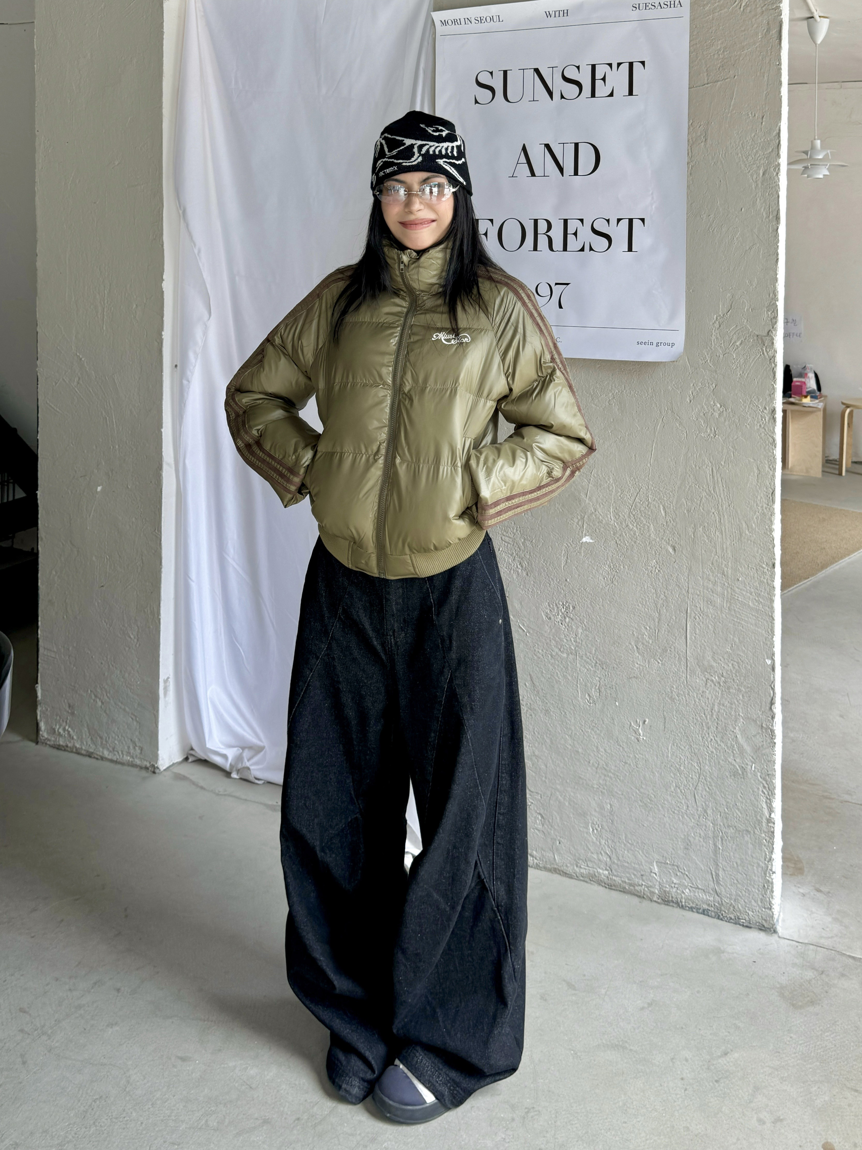 Retro American High Street Wide-Leg Loose Draping Pants in Washed Black Denim - Spicy Heatstroke Style