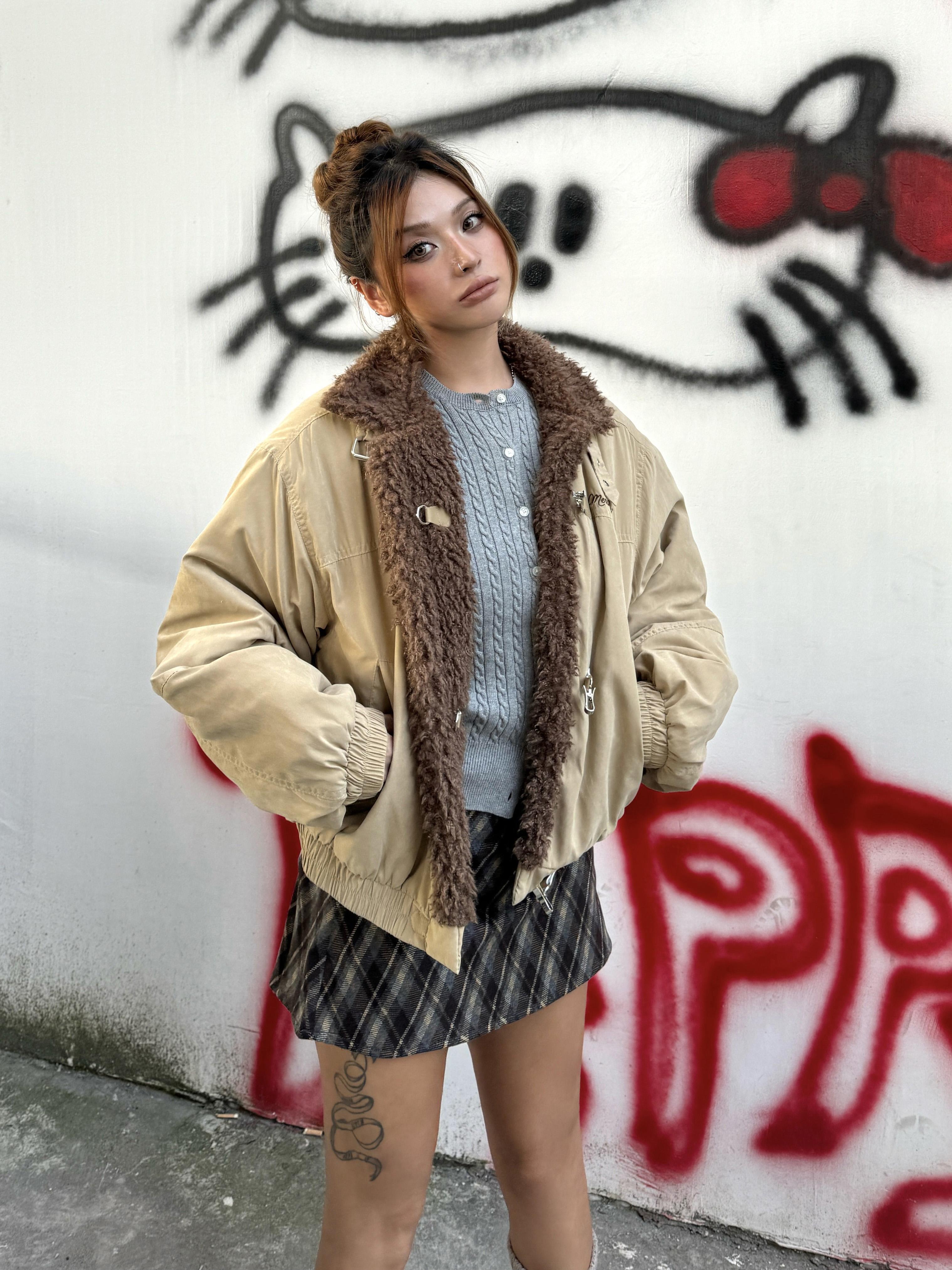 Retro American Patchwork Lamb Wool Coat with Fur Collar - Warm Loose Fit Winter Jacket for Stylish Cold Weather Fashion