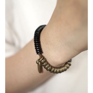 Retro Black Sandalwood Bracelet for Men and Women - Simple Design, Non-Fish Home曲尾花 Jewelry, Unique Personality Accessory