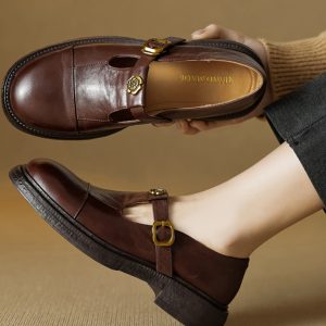 Retro Camellia Leather Mary Jane Shoes for Women - Thick-Soled, Medium Heel, Slip-On, Round Toe, College Style Flats