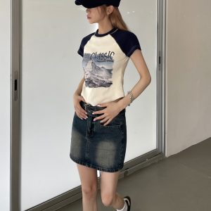 Retro Color-Blocking Spicy Girl Cropped T-Shirt - Slim Fit Short Sleeve Top for a 2023 American Style Look