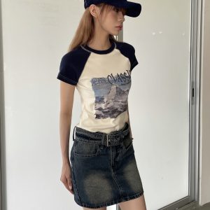 Retro Color-Blocking Spicy Girl Cropped T-Shirt - Slim Fit Short Sleeve Top for a 2023 American Style Look