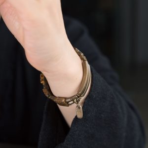 Retro Double-Layer Agate Candy Stone Bracelet for Women - Trendy Versatile Unisex Design, Personalized Fashion Accessory