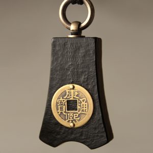 Retro Ebony Wood Coin Pendant Necklace for Men – Minimalist Chinese Style National Trend Accessory