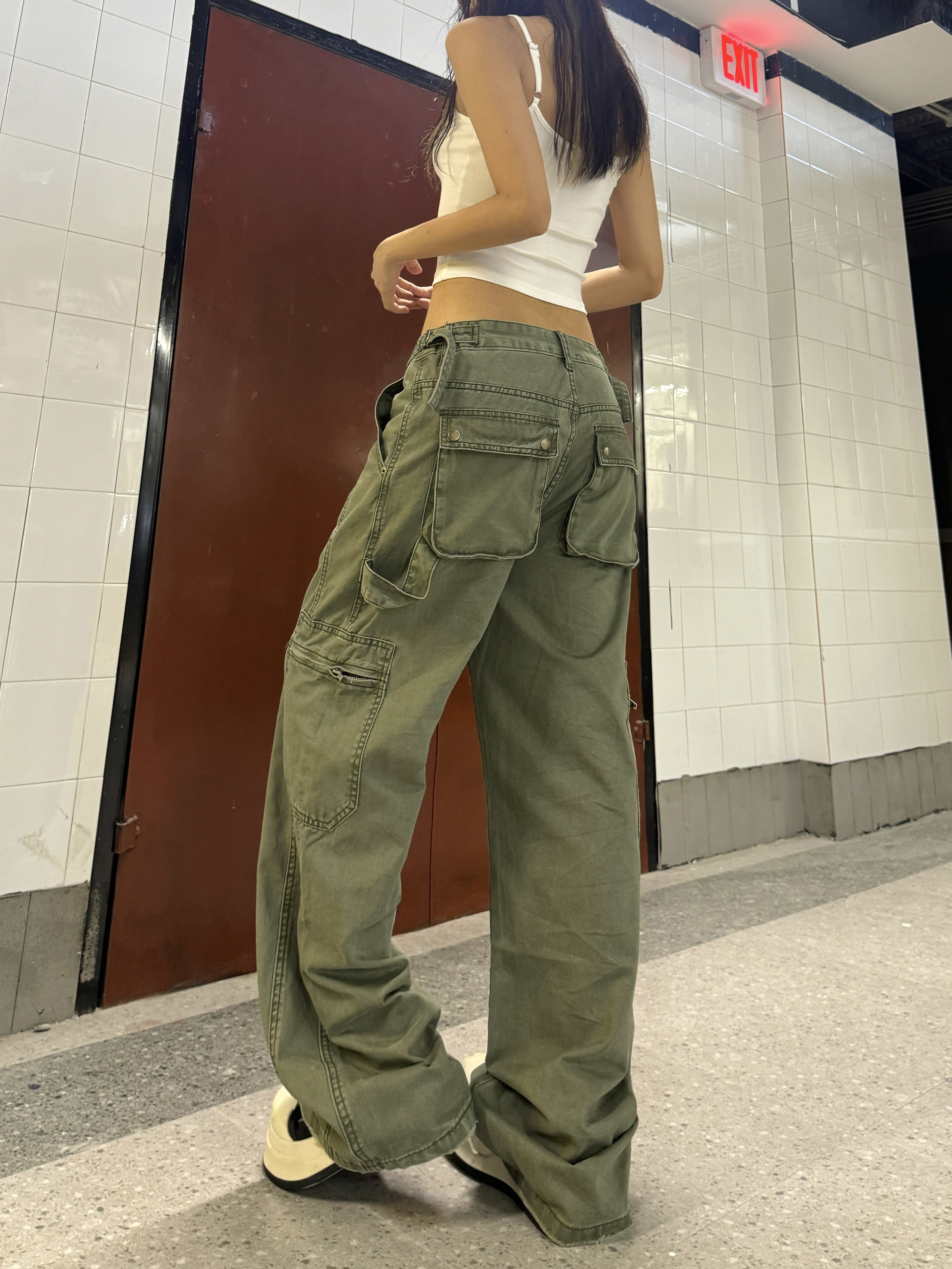 Retro High Street Distressed Wide-Leg Work Pants - Unique Loose Straight-Leg Trousers for 90s Inspired Fashion