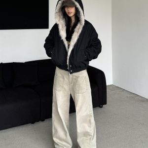 Retro High Street Vintage Wide-Leg Jeans with Multi-Pocket Design - Trendy Loose Fit for a 90s Inspired Look