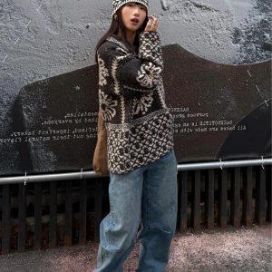 Retro Jacquard Chunky Knit Tie V-Neck Sweater for Women - Autumn/Winter 2024 Loose Fair Isle Knitwear