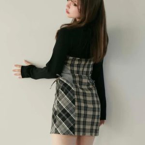 Retro Japanese Plaid Splicing Two-Piece Dress - Long Sleeve, Waist-Cinching Bodycon Skirt for Women, Perfect for Y2K Style