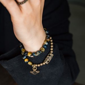 Retro Minimalist Double Circle Bracelet with Yellow Tiger Eye Stone Beads - Unique Unisex Accessory