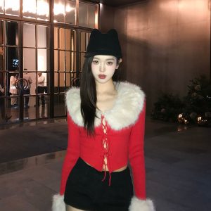 Retro Red Knitted Cardigan with Detachable Fur Collar - Two-Way Design for Carnival and New Year Celebrations