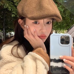 Retro Spicy Girl American Street Style Beret Hat - Women's British Painter Hat for a Trendy Look