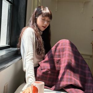 Retro Wool Half-Length Plaid Skirt - Versatile Pleated Design for 90s Inspired Style