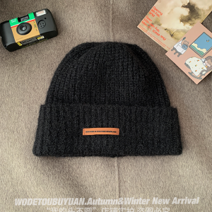 Retro Wool Slouchy Knit Hat for Women - Warm Winter Beanie for Small Faces, Cozy Style, Perfect for Y2K and Vintage Looks