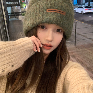 Retro Wool Slouchy Knit Hat for Women - Warm Winter Beanie for Small Faces, Cozy Style, Perfect for Y2K and Vintage Looks