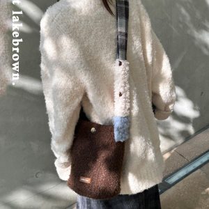 Retro Woolen Bucket Bag in Brown - Large Capacity Spliced Shoulder Strap Crossbody - Vintage Style Fashion Accessory