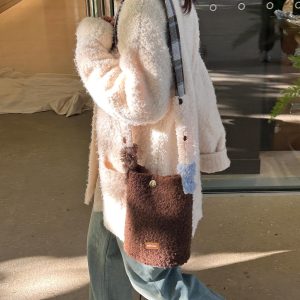 Retro Woolen Bucket Bag in Brown - Large Capacity Spliced Shoulder Strap Crossbody - Vintage Style Fashion Accessory