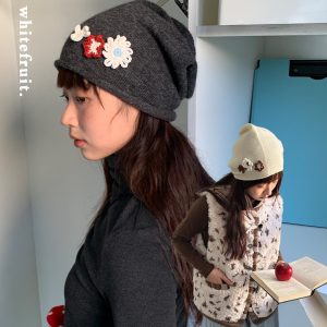 Rolled-Edge Merino Wool Pile Hat - Cute Ear-Protecting Knitted Hat for Cozy Style - Perfect for 90s and Y2K Fashion