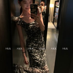 Ruffled Floral Midi Dress with Waist-Cinching Design – Perfect for 90s and Y2K Inspired Date Night Outfits