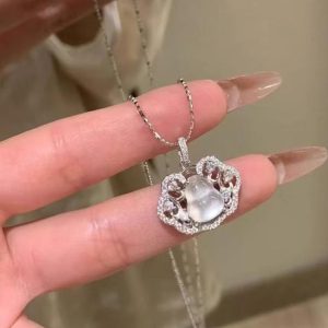 S925 Pure Silver Jade Gourd Cloud Lock Necklace for Women - Light Luxury Niche Jewelry, Elegant Fashion Accessory