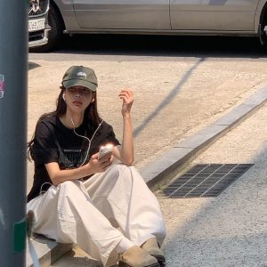 Seeubaby Handmade Korean Style Round Neck Short Sleeve T-Shirt - Age-Reducing Simple Letter Design