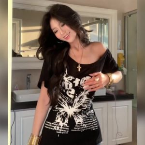 Sexy Black Butterfly Print Off-Shoulder T-Shirt for Women - Casual Loose Summer Short Sleeve Top in American Style
